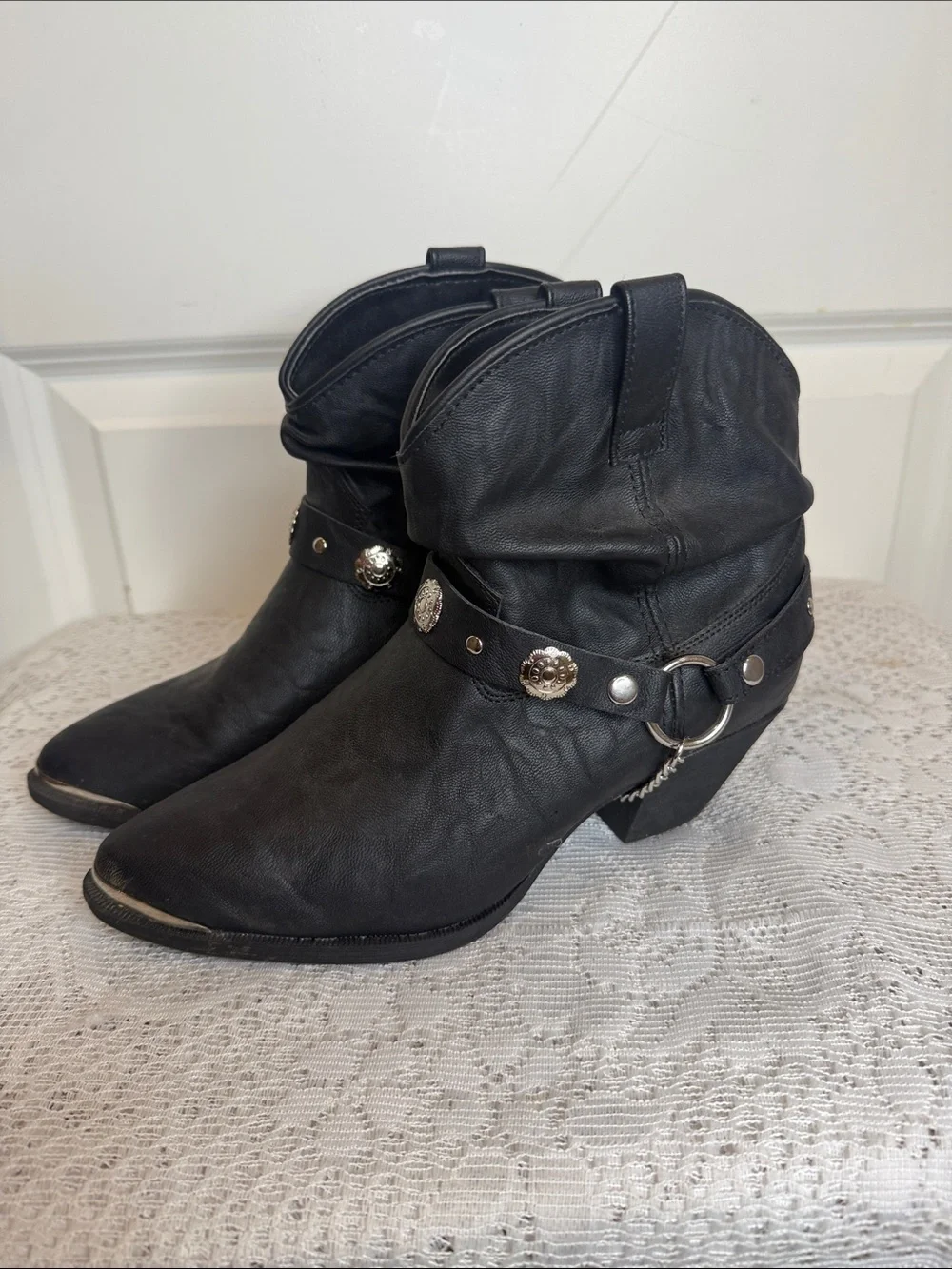 Dingo black Western Harness Cowgirl Ankle Boots sz 7